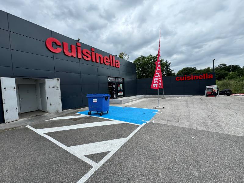 Après la pose, chantier finit habillage + enseigne